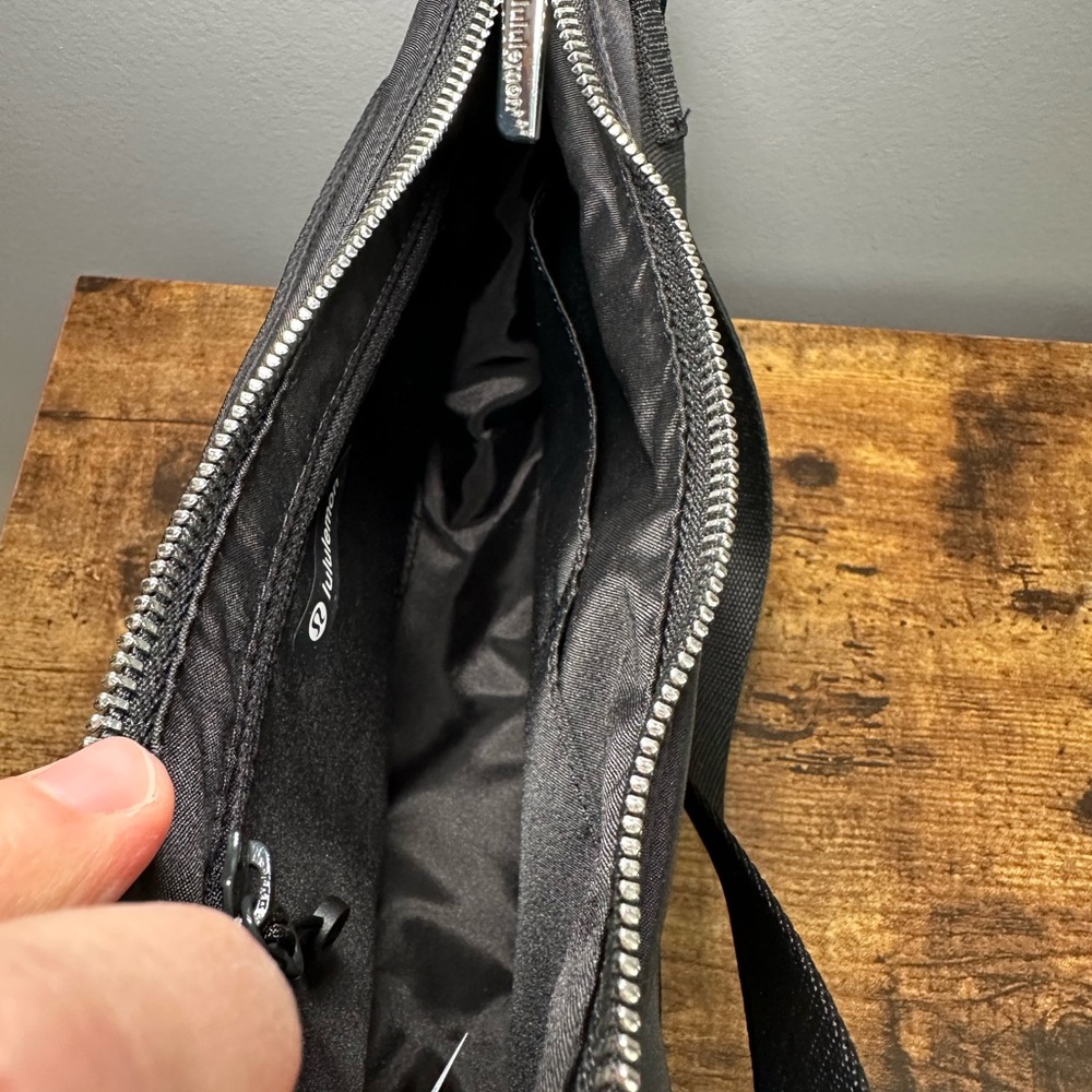 Lululemon City Essentials Small Shoulder Bag - Picture 9 of 14